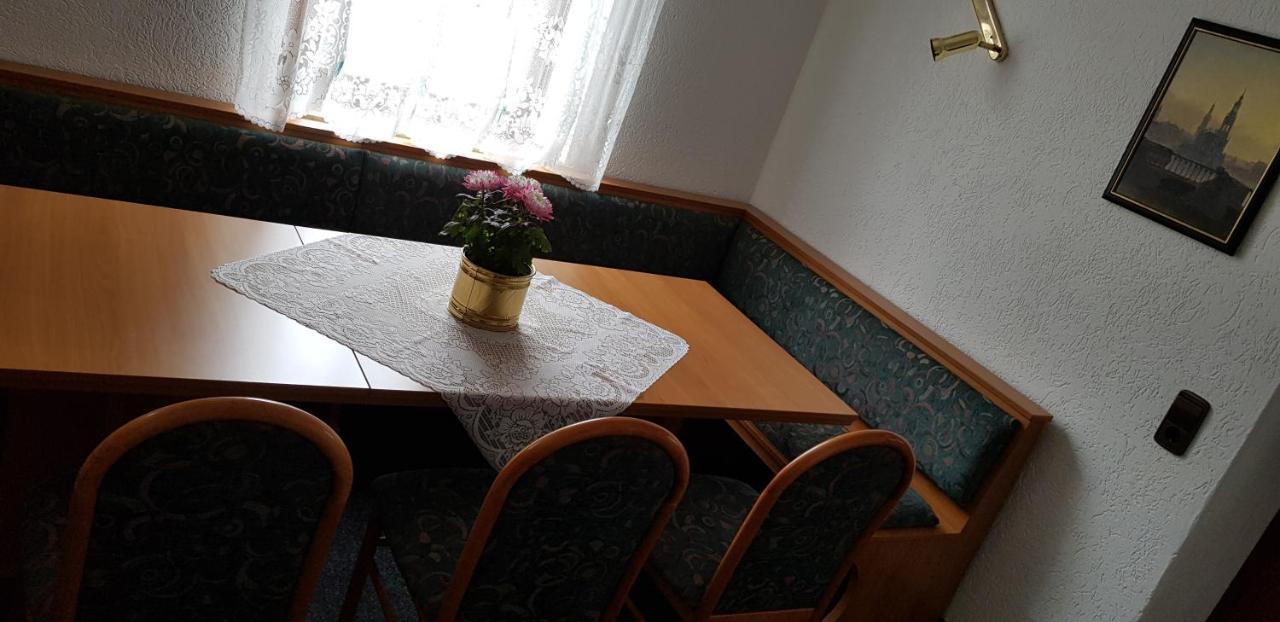 Alte Post Zu Stetzsch Hotel Dresden Buitenkant foto